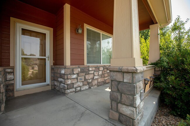 Building Photo - 3232 Chase Dr