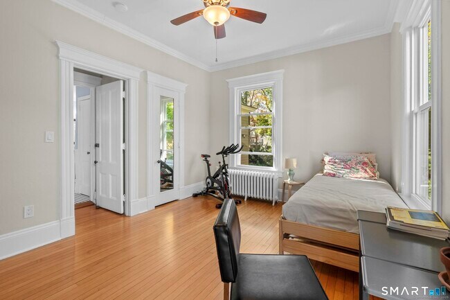 Building Photo - 139 Girard Ave