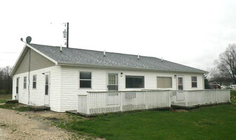 Building Photo - Green Gable Cottages