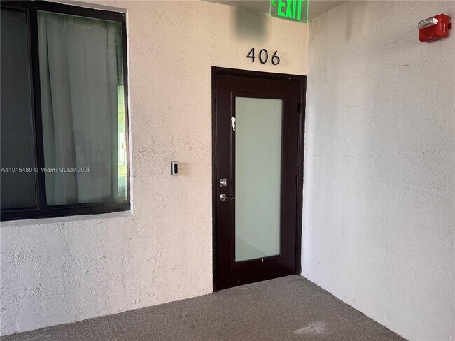 Building Photo - 8167 NW 41st St