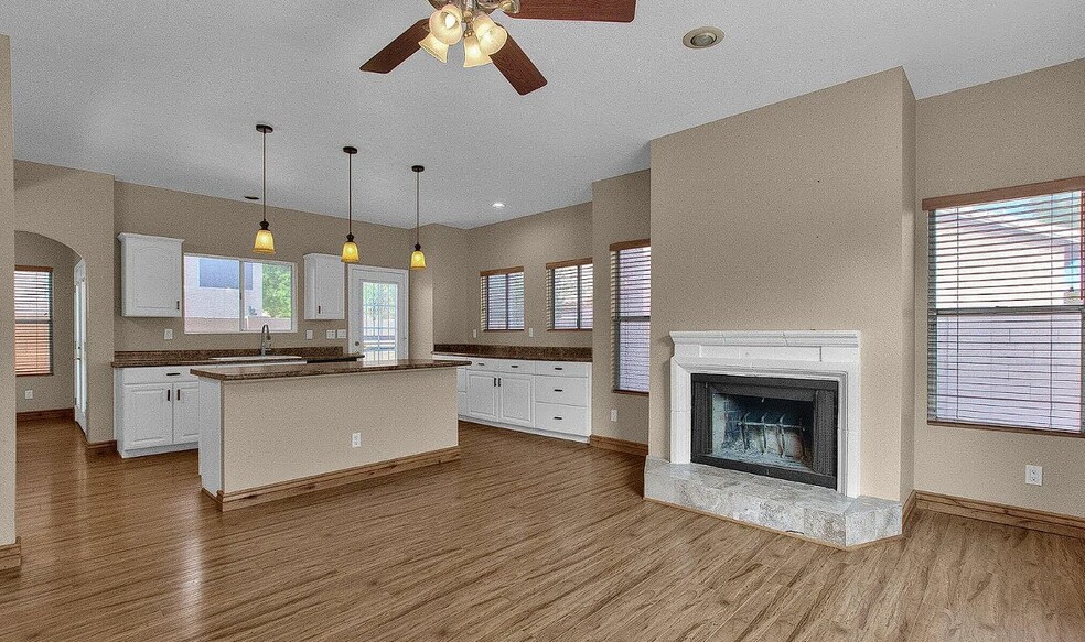 Building Photo - 3110 W Baylor Ln