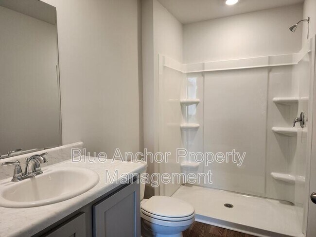 Building Photo - 1015 Course Ln