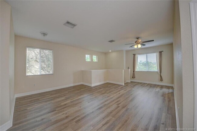 Building Photo - 44 SE Sedona Cir