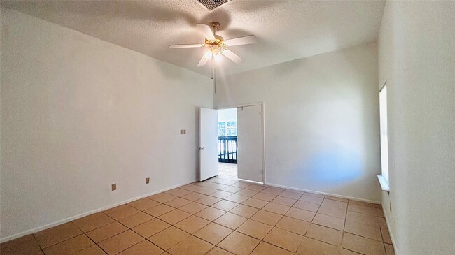 Building Photo - 12943 Leaf Glen Ln