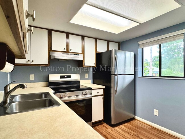 Building Photo - 2BR/2BA Condo - Great Location in Midtown ...