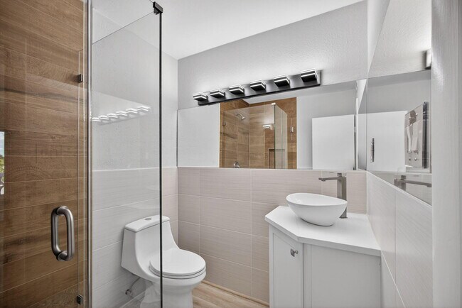 Building Photo - 624 Southwind Cir