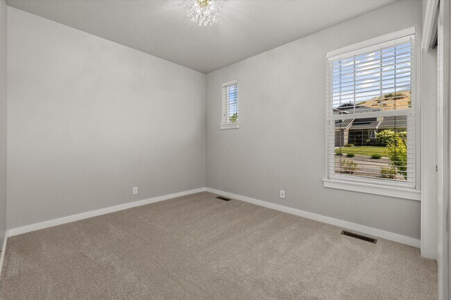 Building Photo - Charming 4?BR | 3?BA Home in Avimor