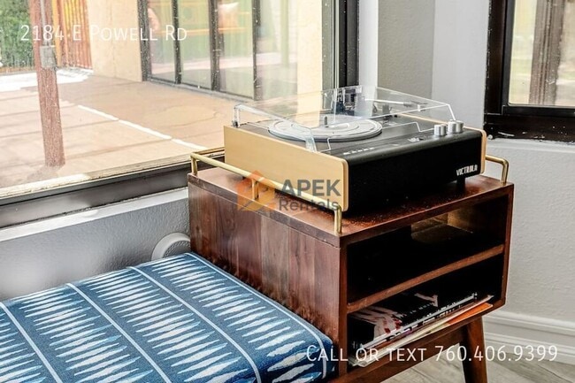 Building Photo - 2184 E Powell Rd