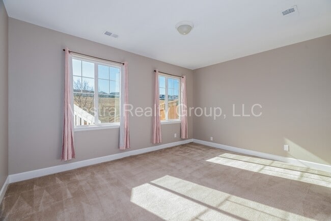 Building Photo - 2794 Rising Moon Way