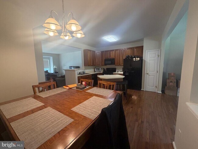 Building Photo - 101 Colts Neck Dr