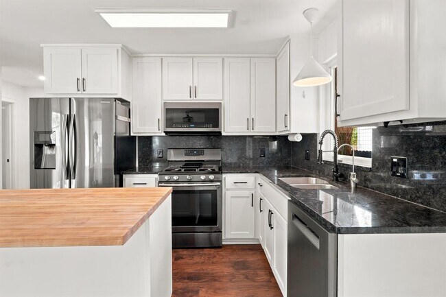 Building Photo - 5307 Prock Ln