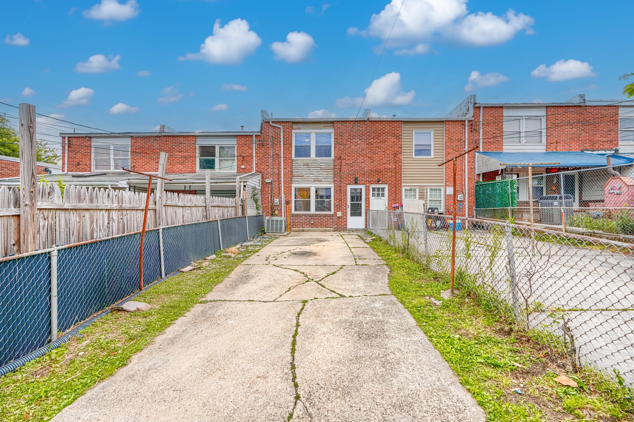 Building Photo - 7906 Wynbrook Rd