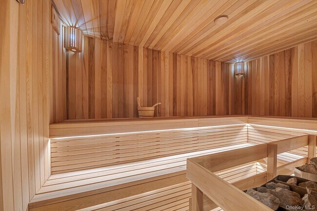 Building Photo - 55 Coves Run