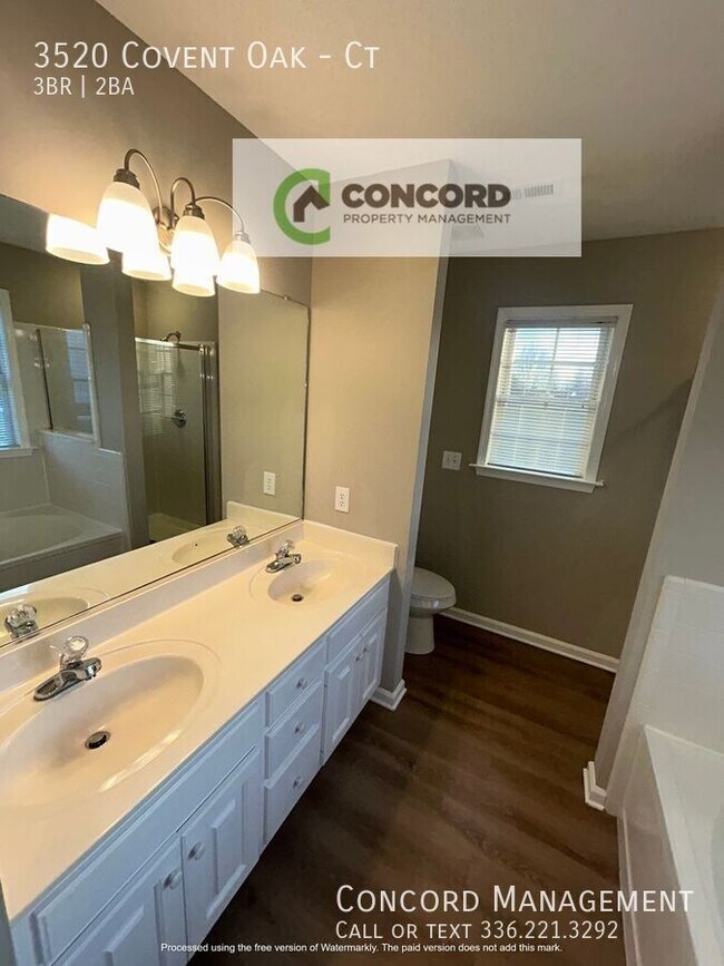 Building Photo - 3520 Covent Oak Ct