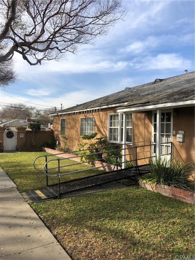Building Photo - 17039 Crenshaw Blvd