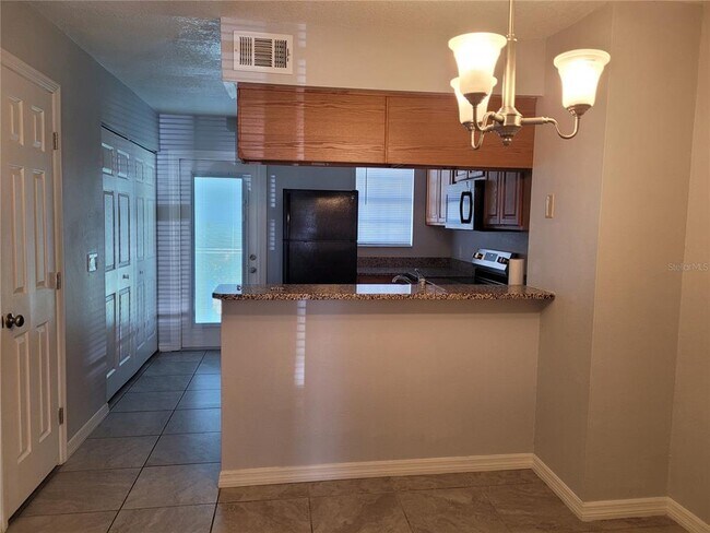 Building Photo - 11301 Grandville Dr