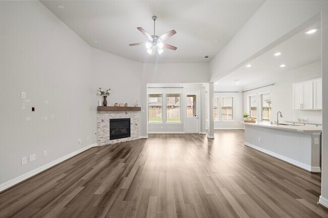 Building Photo - 27130 Spanish Wind Ct
