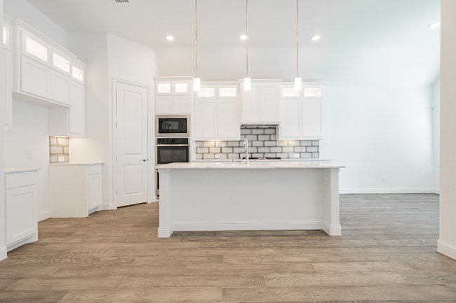 Building Photo - 8209 Abellia Ct