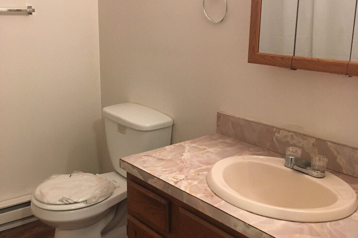 Building Photo - 356 Waterville St