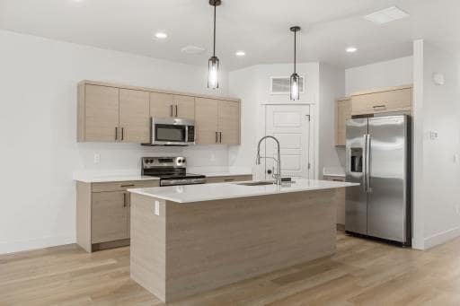 Building Photo - 3 bedroom in Billings MT 59106
