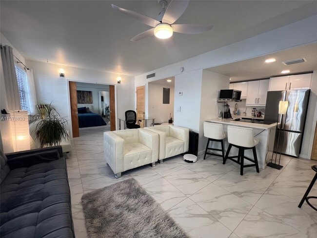 Building Photo - 1390 Ocean Dr