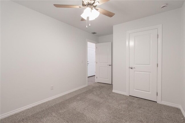 Building Photo - Brand New Taber Home + Norman + 3 Bedrooms...
