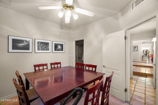 Building Photo - 851 Via Alegre Ln