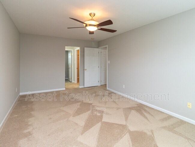 Building Photo - 2123 Cartmill Dr