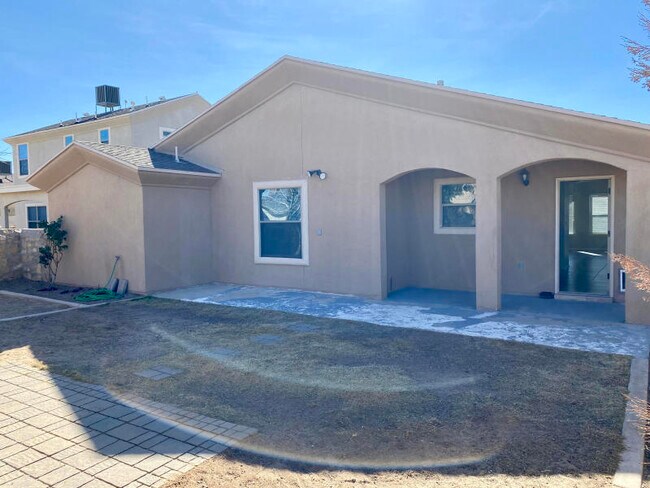 Building Photo - 7105 Falling Leaf Cir