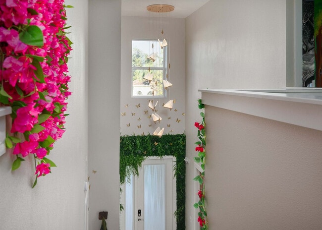 Building Photo - 7458 Gathering Dr