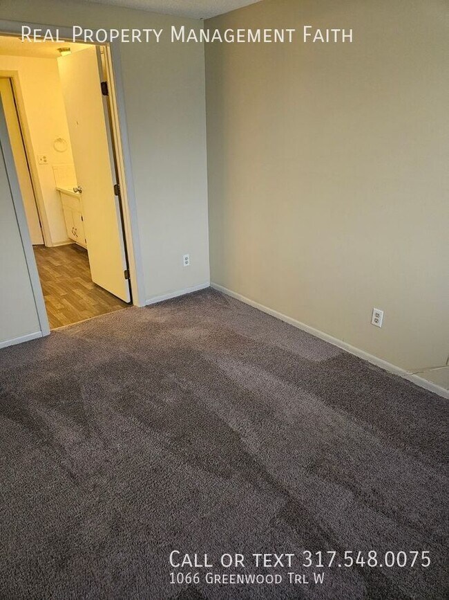 Building Photo - 1066 Greenwood Trail W Dr