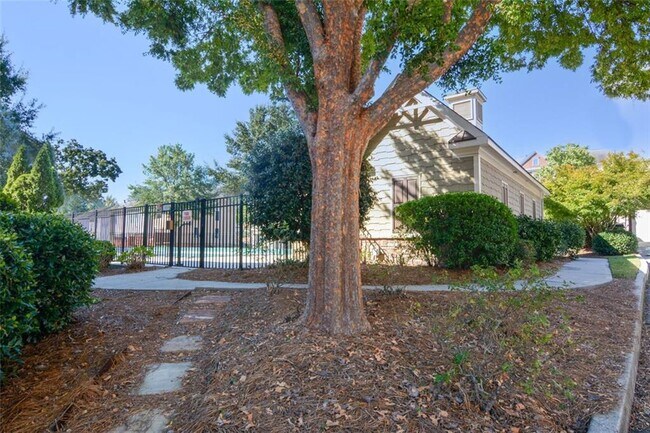 Building Photo - 2430 Natoma Ct SE