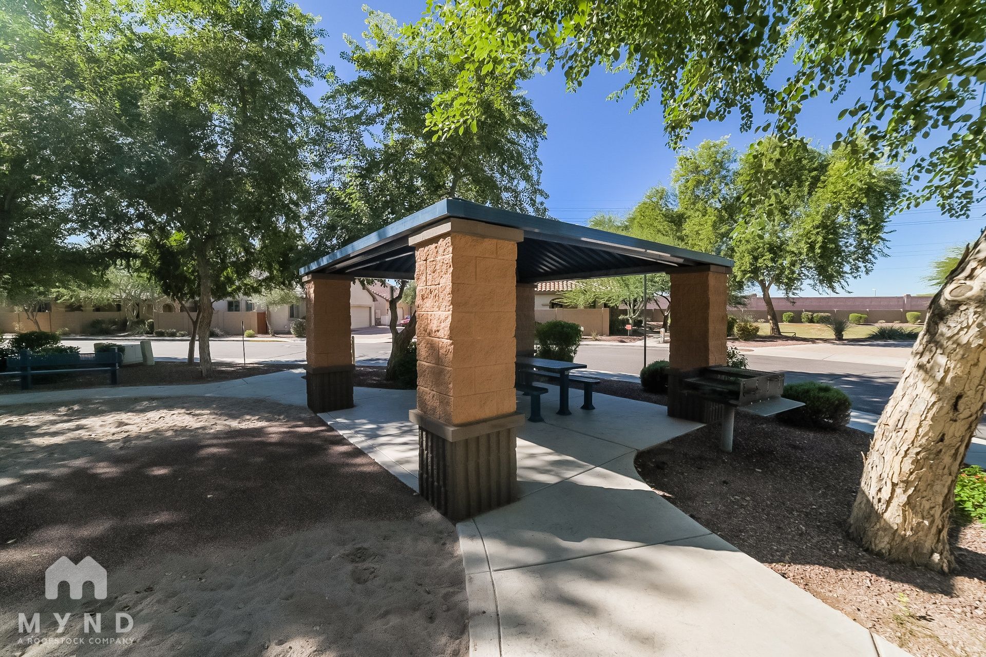 Building Photo - 2566 E Boston St