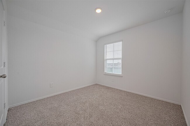 Building Photo - 40434 Basalt Elm Rd