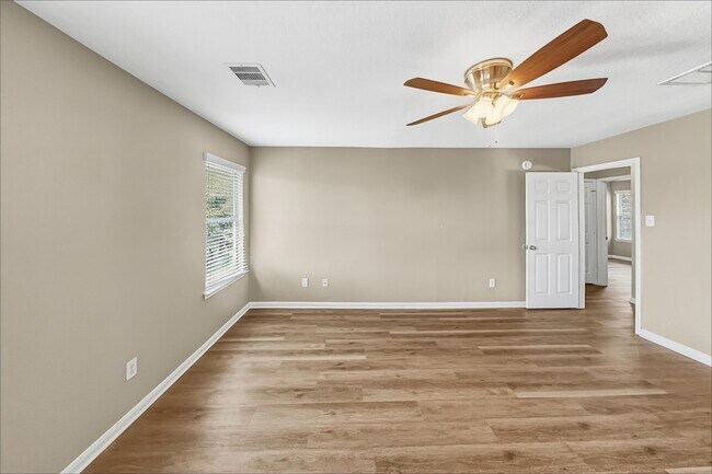 Building Photo - 1711 Mickle Creek Dr