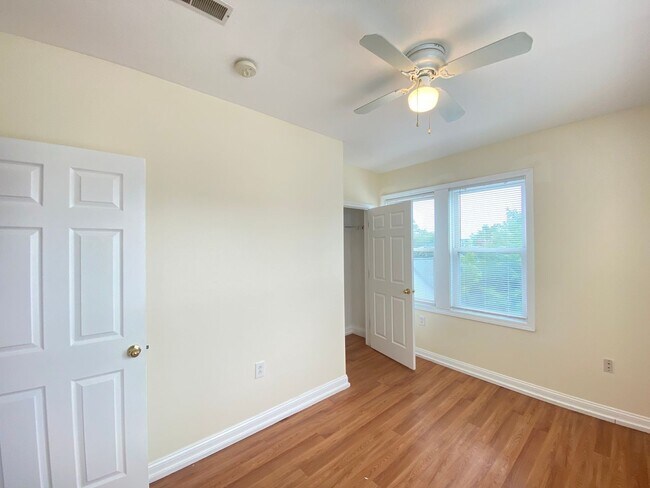 Building Photo - 289 Merrimack St