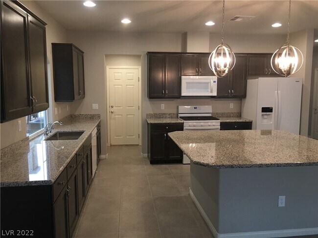 Building Photo - 9857 Mercer Ests Ct