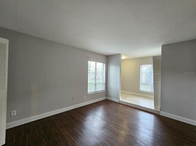 Building Photo - 7611 Paula Dr