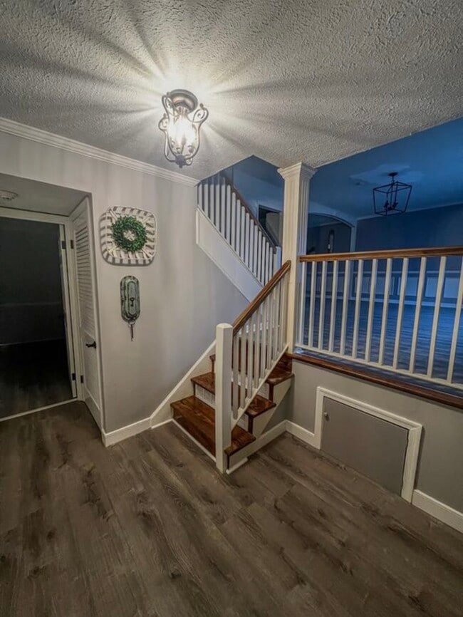 Building Photo - 130 Huntington Pl