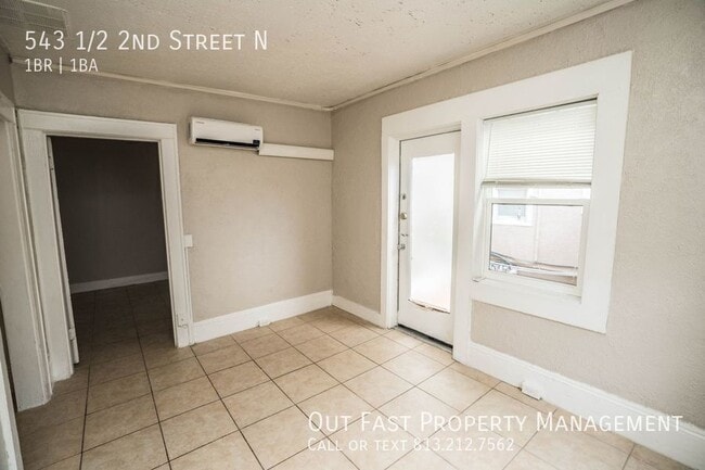 Building Photo - 543 2nd St N