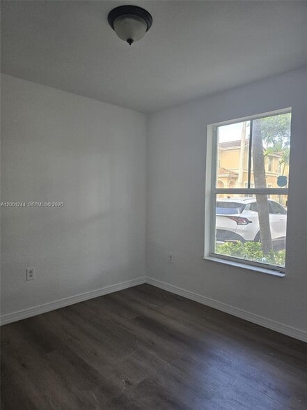 Building Photo - 3194 SW 128th Ter