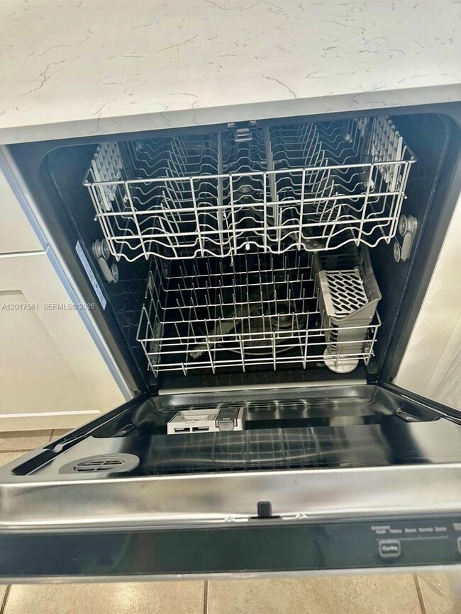 Building Photo - 2301 Wilson St