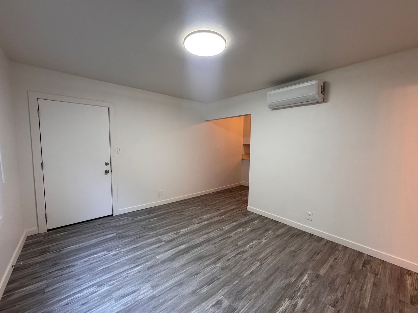 Building Photo - 456 N Westmoreland Ave