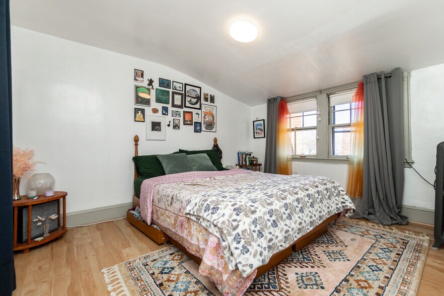 Building Photo - 273 Dorchester St
