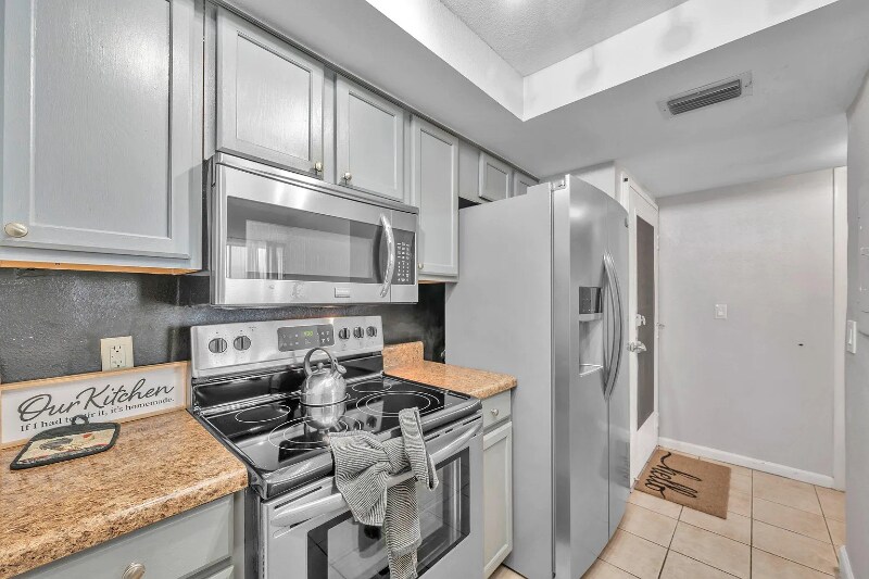 Building Photo - 2618 Cove Cay Dr