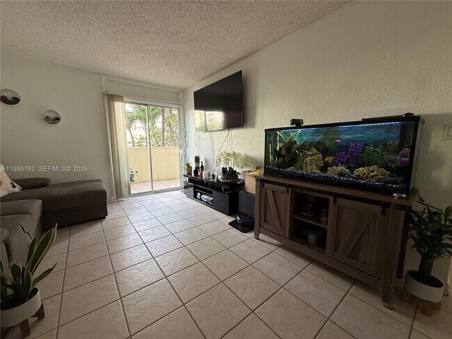 Building Photo - 4550 NW 9th St