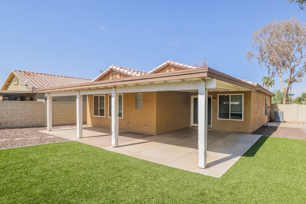 Building Photo - 16107 W Adams St