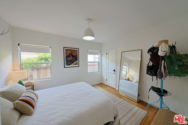 Building Photo - 1630 Penmar Ave