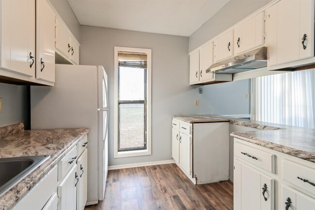 Building Photo - 4332 Thistleway Dr