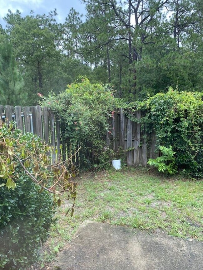 Building Photo - Carleton Town Homes